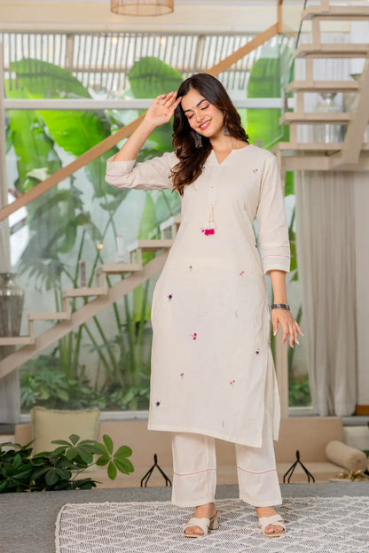 Elegant White Embroidered Kurta Pant Set