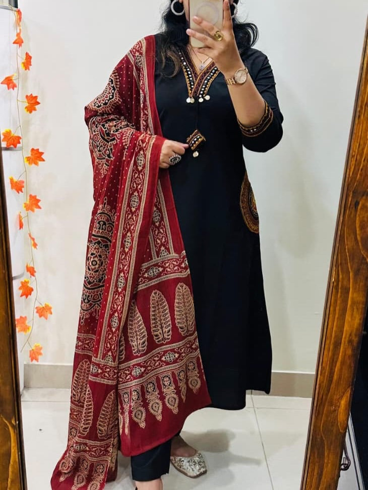 elegant black ethnic kurta set with printed dupatta