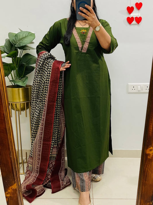 Graceful Olive Green Kurta Set with Printed Dupatta & Ethnic Pants