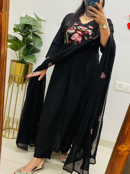 Elegant Black Floral Embroidered Kurta Set with Dupatta